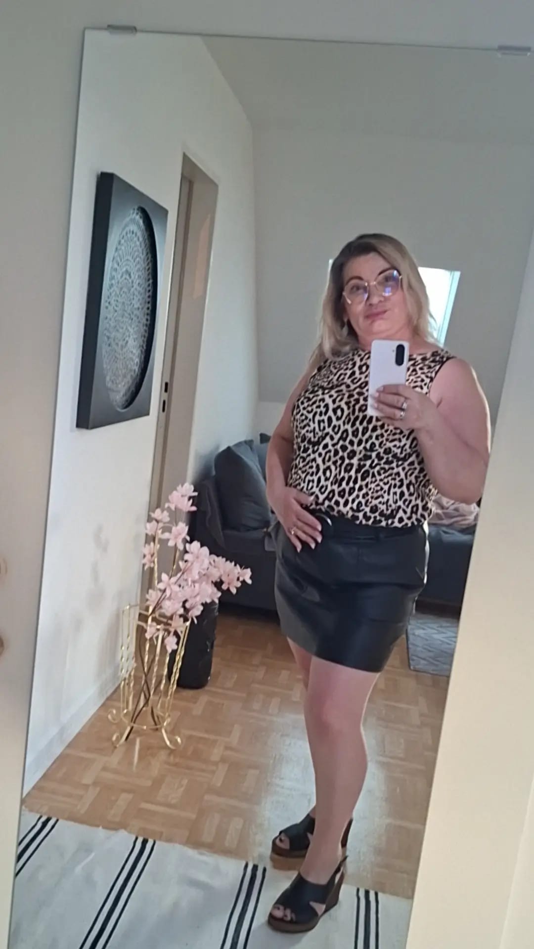 ANNA 54