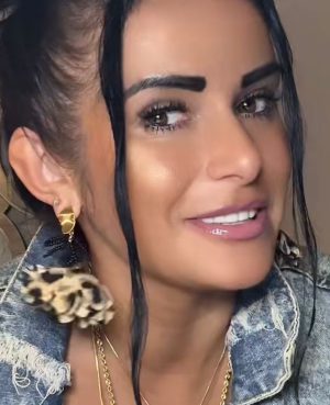 DOROTA 44