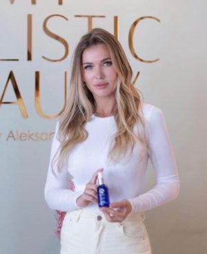 ALEKSANDRA 42