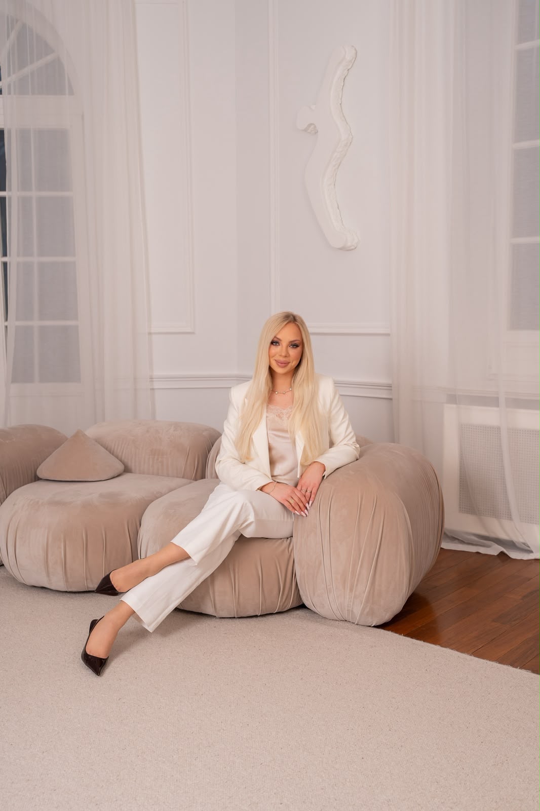OLIVIA 28 - obrazek 5