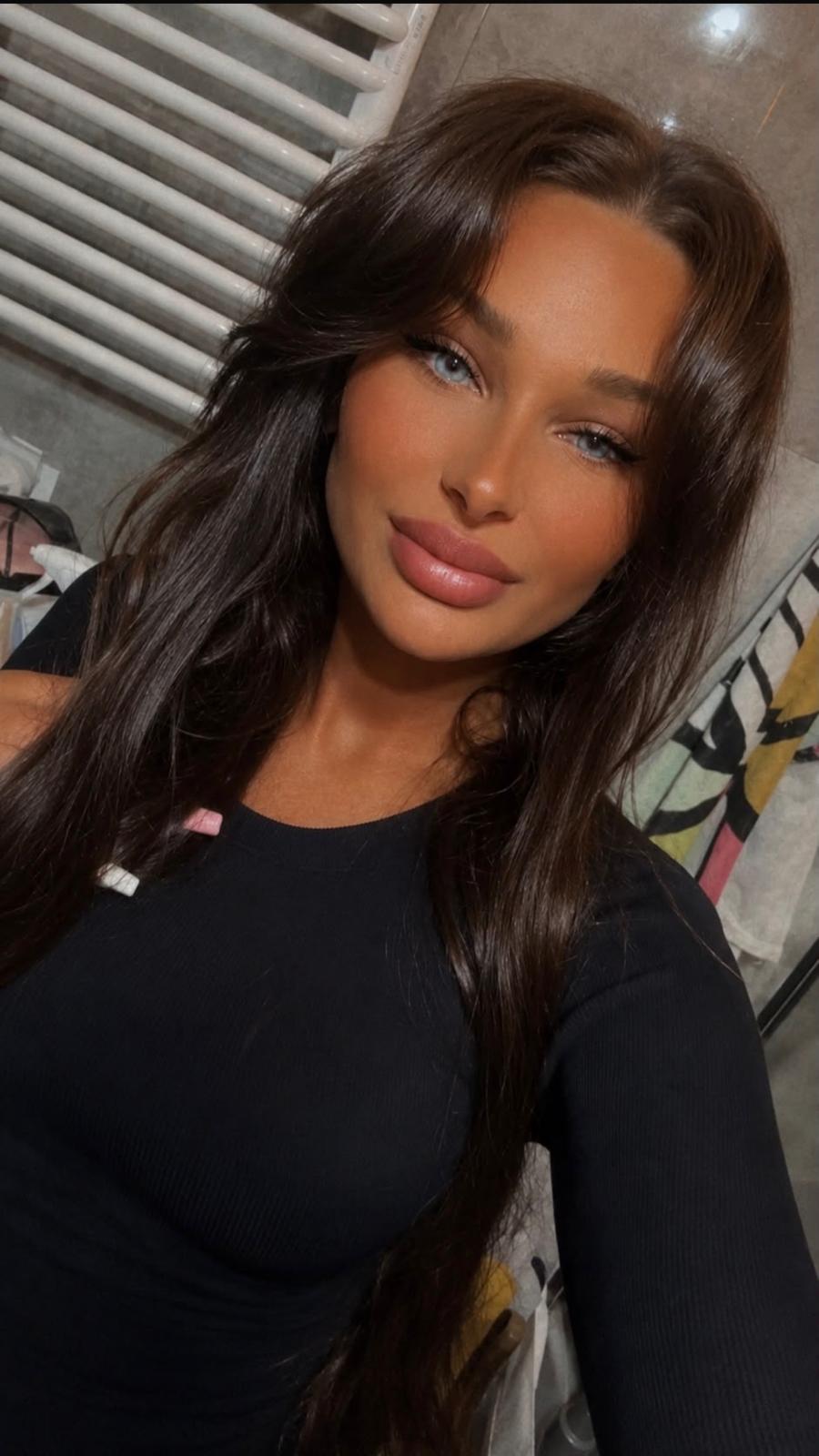 KLAUDIA 29