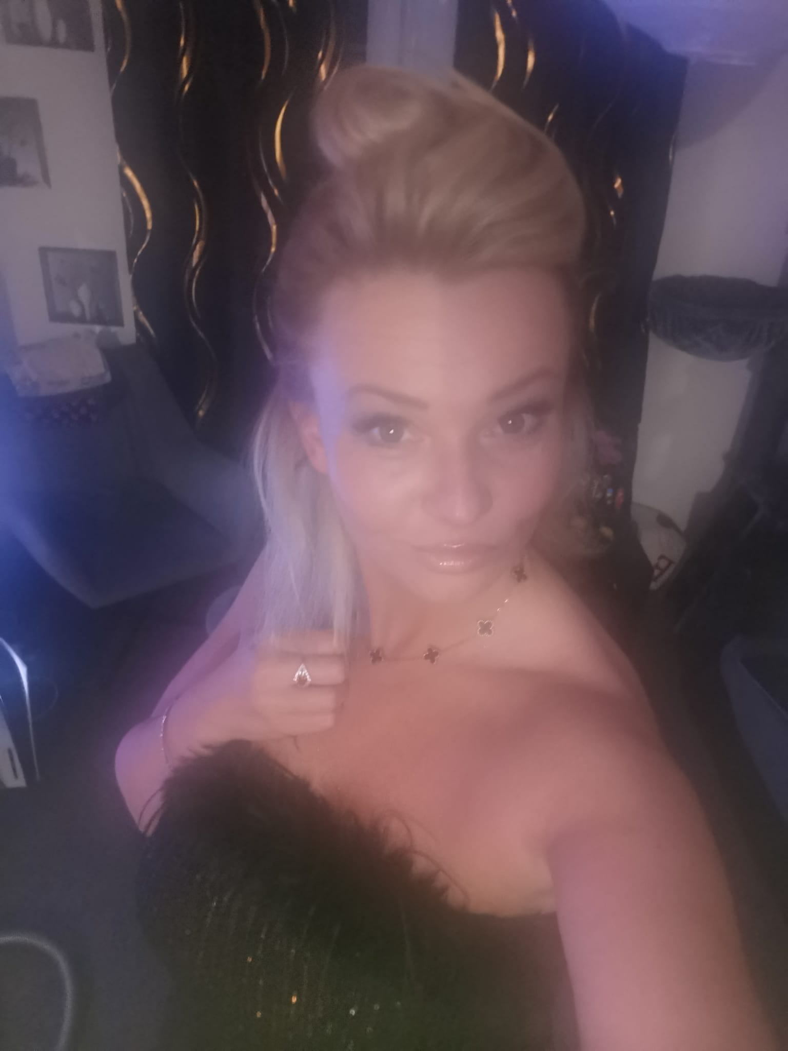 PAULINA 41 aus Schottland