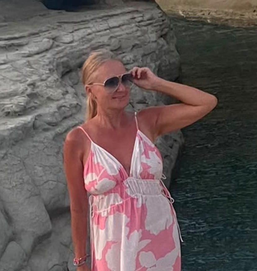MALGOSIA 62