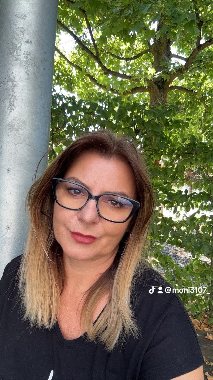 MONIKA 49 aus Frankfurt