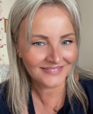 IZABELA 52 aus Berlin