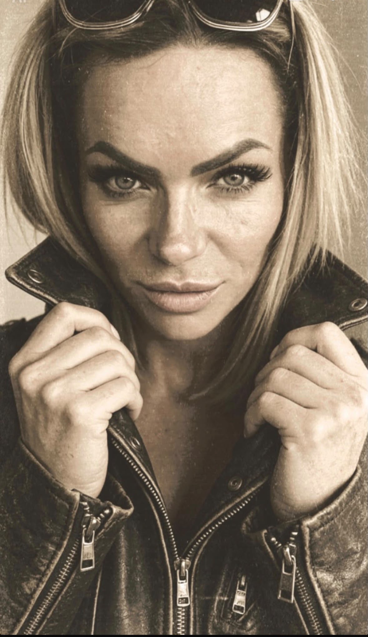JOLANTA 46 aus Berlin - obrazek 5